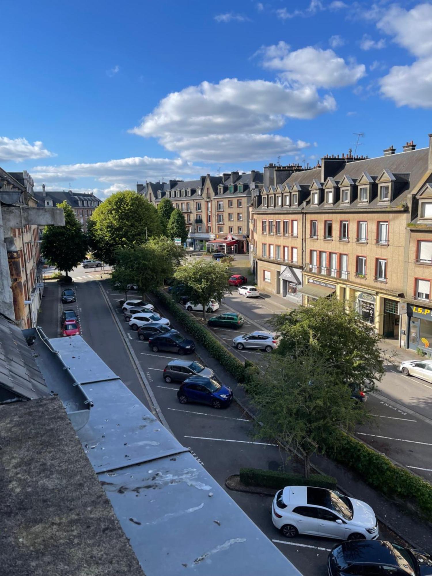 Appartement Renove Tout Equipe, Centre Ville, Proche De La Gare Et Commerce Flers  Exterior foto